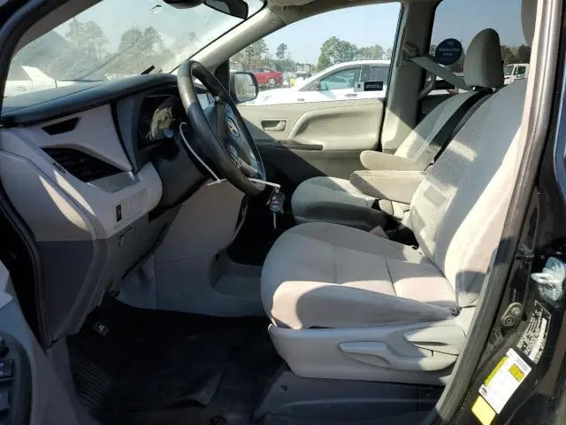2020 TOYOTA SIENNA L  