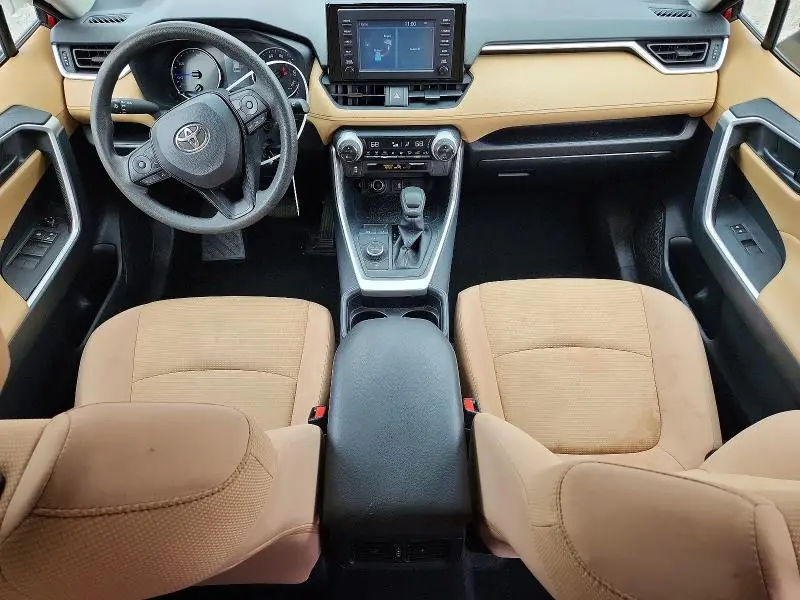 2019 TOYOTA RAV4 LE  