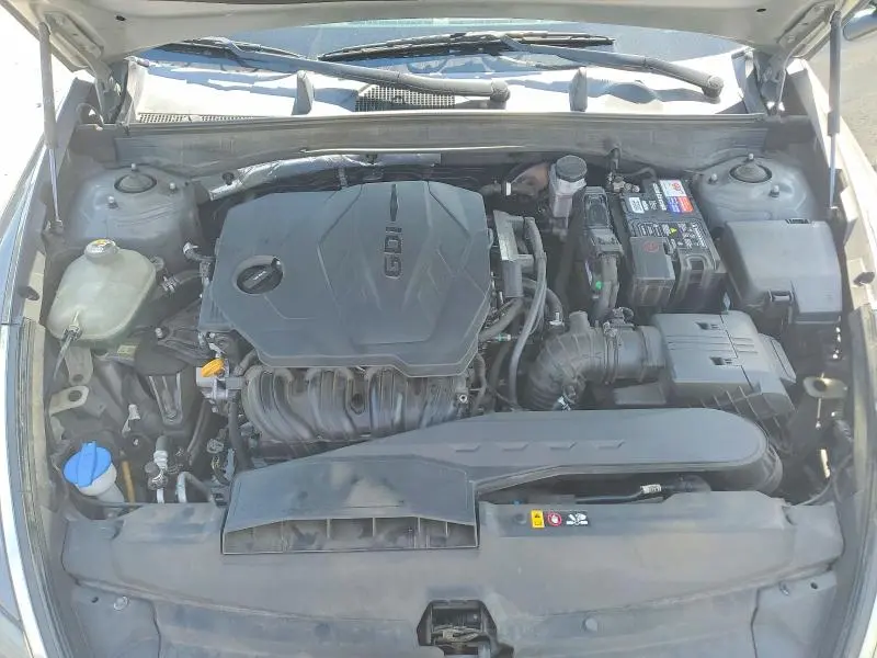 2020 HYUNDAI SONATA SE  