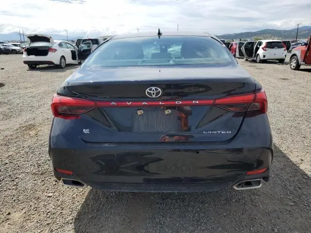 2019 TOYOTA AVALON XLE  