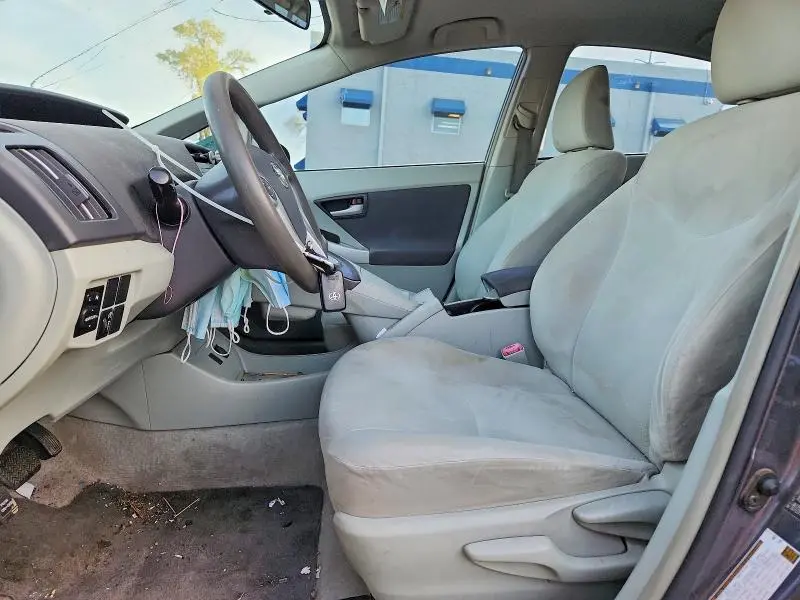 2010 TOYOTA PRIUS II  