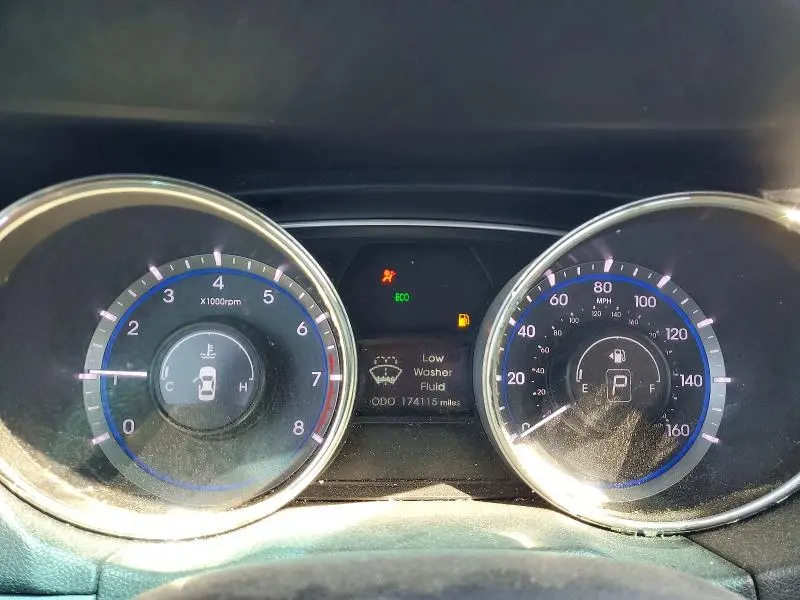 2011 HYUNDAI SONATA GLS  