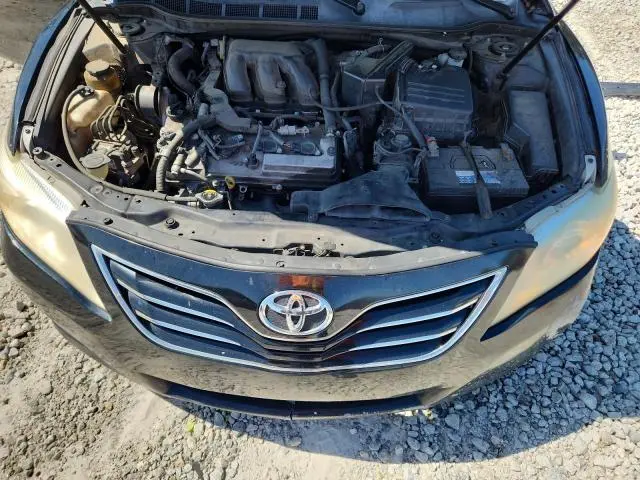 2010 TOYOTA CAMRY SE  