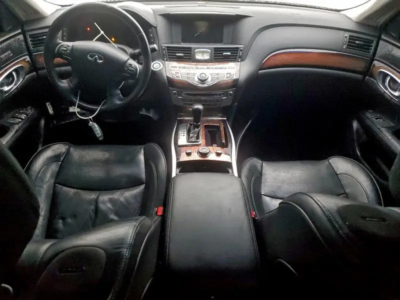 2018 INFINITI Q70L 3.7 LUXE  