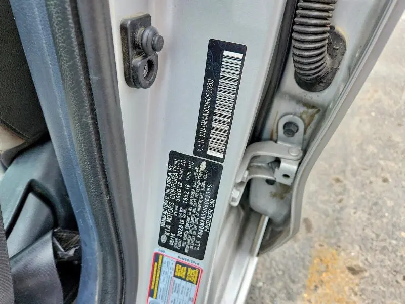 2017 KIA RIO LX  