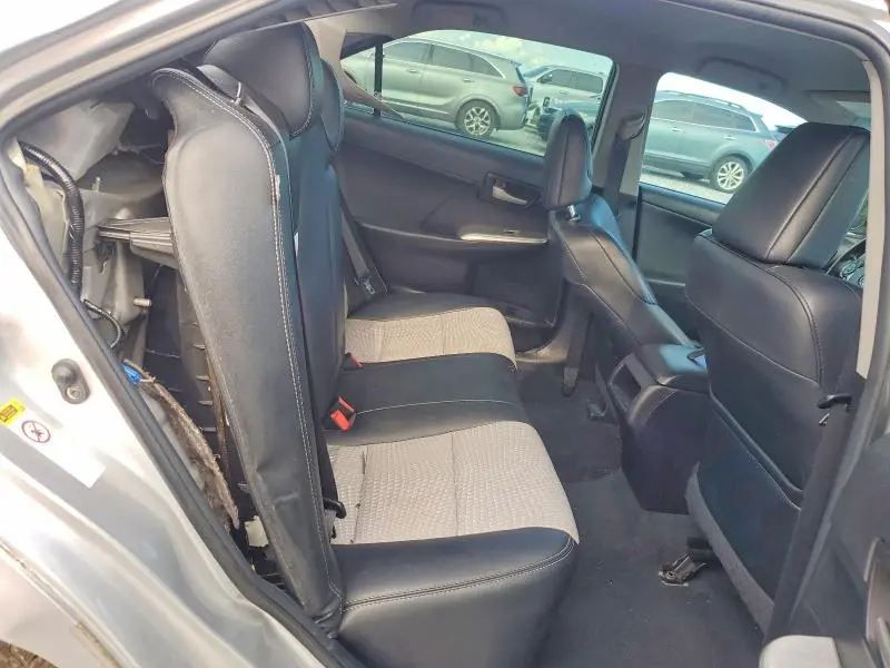 2014 TOYOTA CAMRY SE  