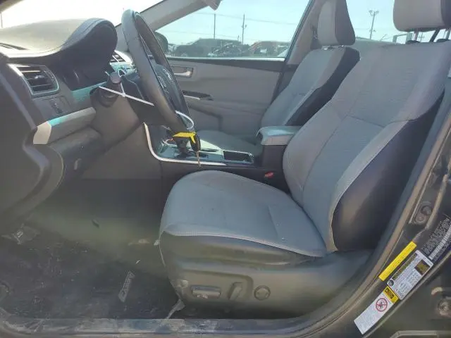 2016 TOYOTA CAMRY LE  