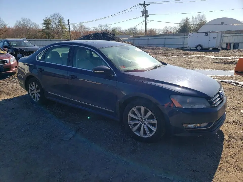 2012 VOLKSWAGEN PASSAT SEL  