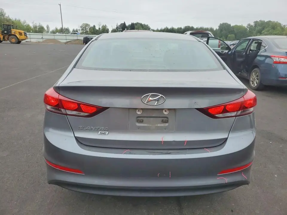 2018 HYUNDAI ELANTRA SE  