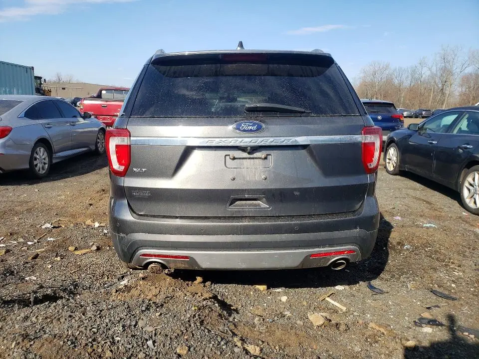 2016 FORD EXPLORER XLT  