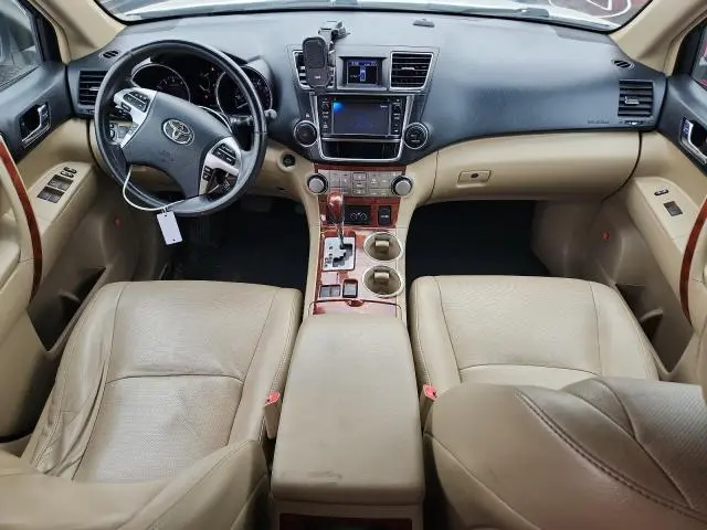 2013 TOYOTA HIGHLANDER LIMITED  
