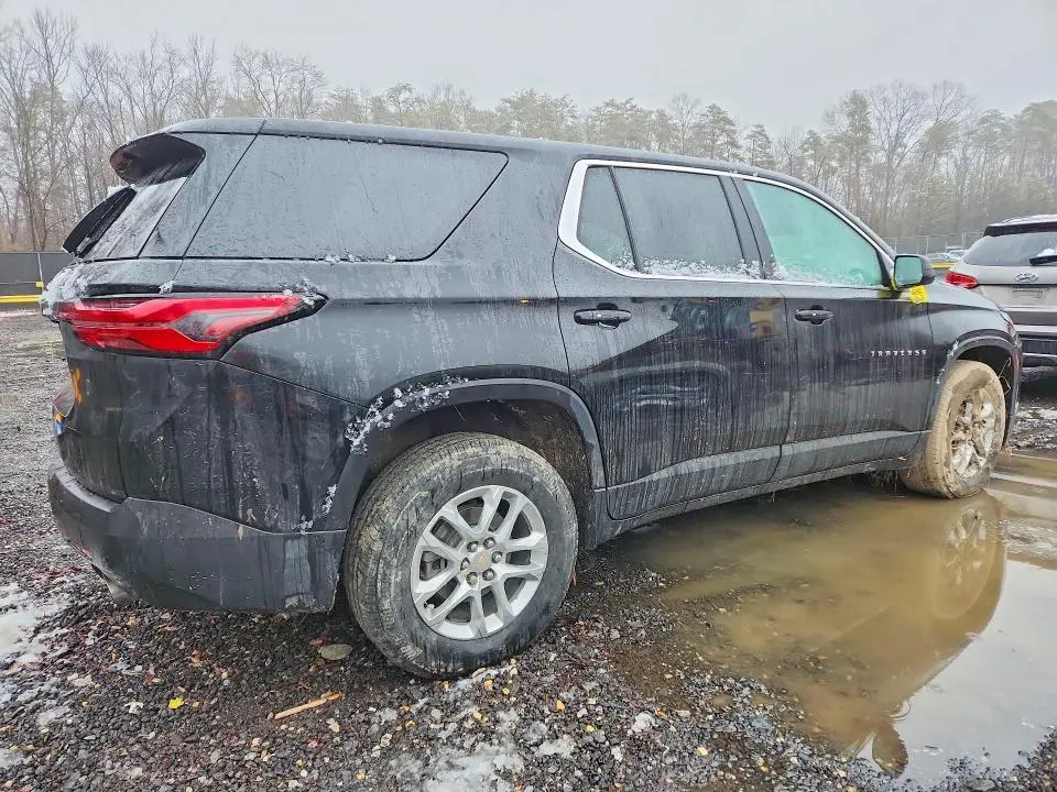 2023 CHEVROLET TRAVERSE LS  