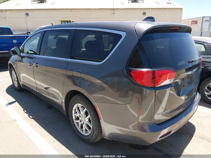 2020 CHRYSLER VOYAGER LX