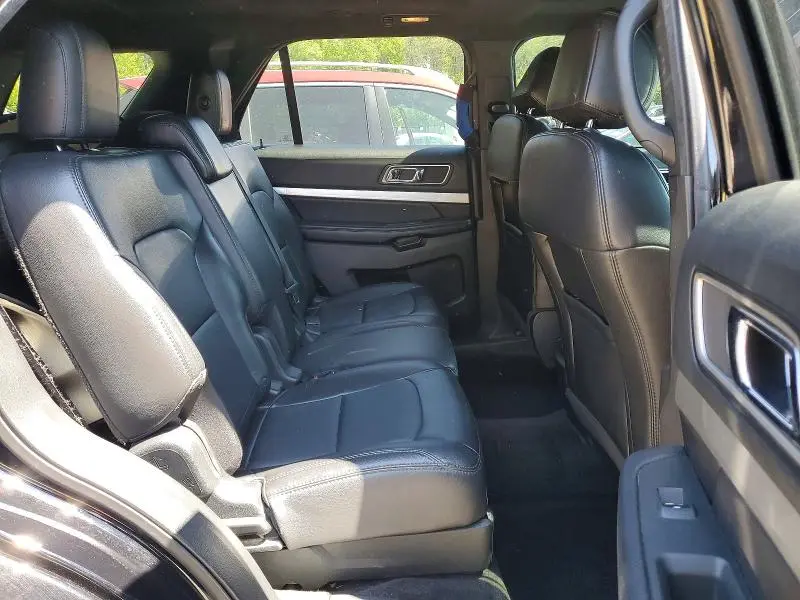 2017 FORD EXPLORER XLT  
