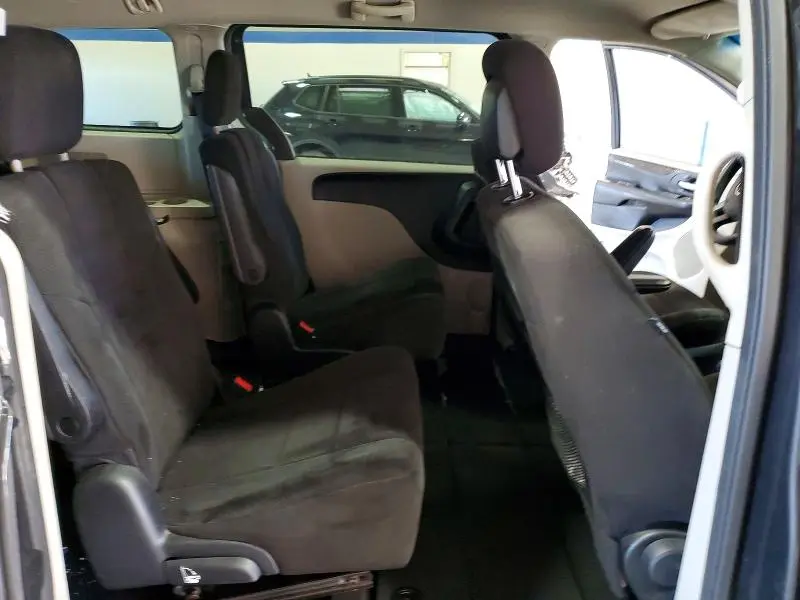 2012 DODGE GRAND CARAVAN SE  