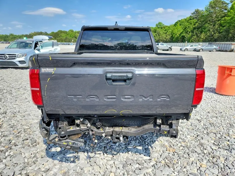 2024 TOYOTA TACOMA SR5  
