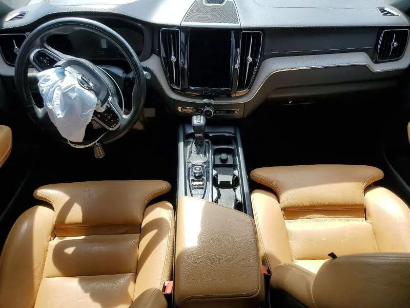 2018 VOLVO XC60 T5 INSCRIPTION  