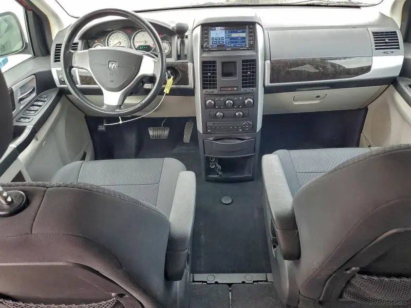 2010 DODGE GRAND CARAVAN SXT  