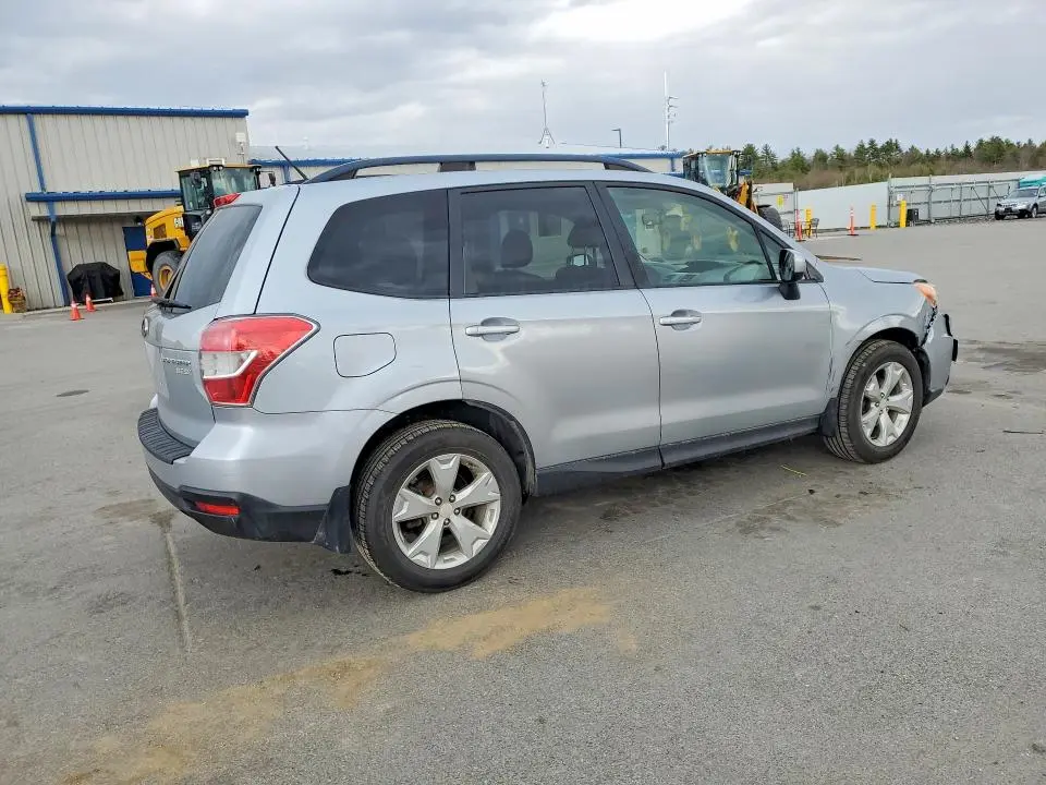 2015 SUBARU FORESTER   