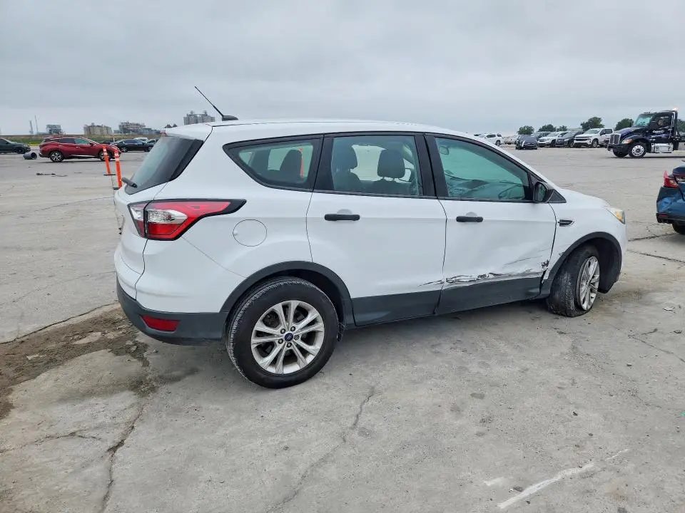 2017 FORD ESCAPE S  