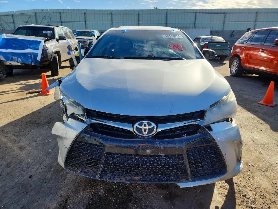 2015 TOYOTA CAMRY LE  