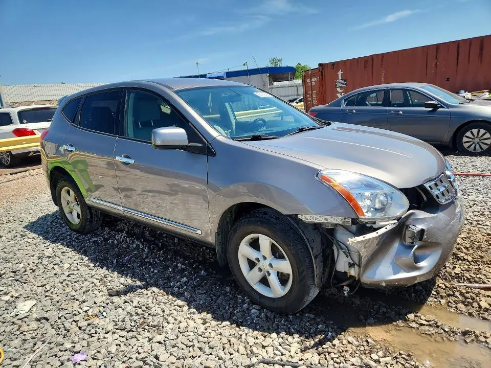 2013 NISSAN ROGUE S  
