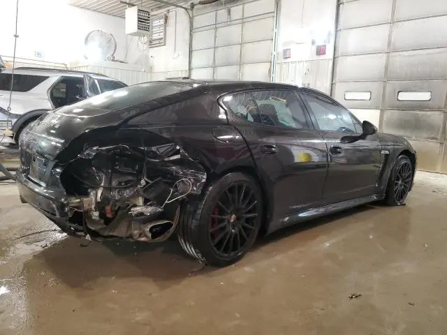 2013 PORSCHE PANAMERA 2  