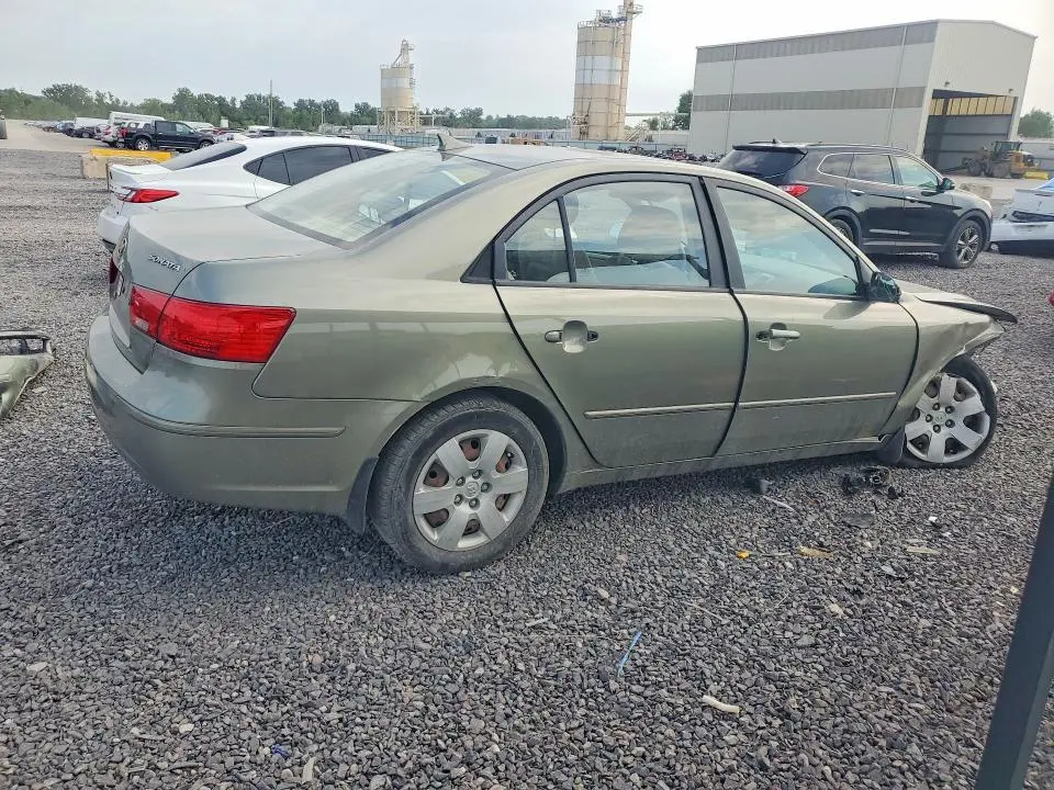 2010 HYUNDAI SONATA GLS  