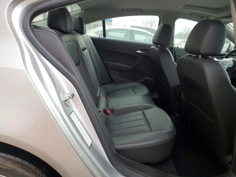 2011 BUICK REGAL CXL  