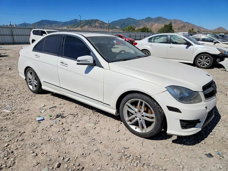 2013 MERCEDES-BENZ C 250  