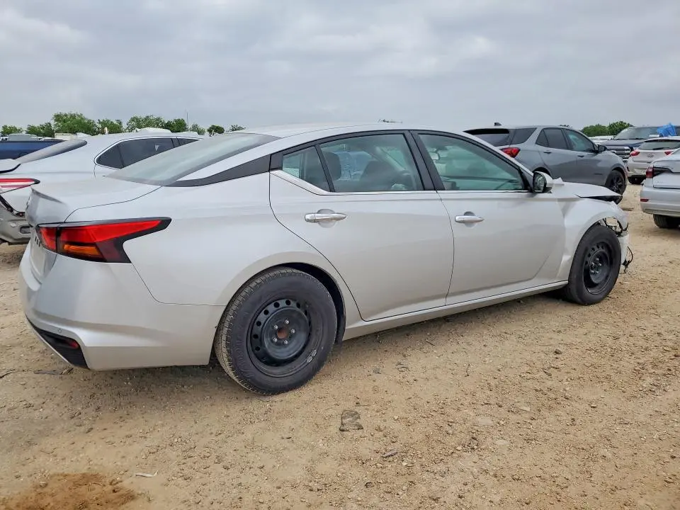 2022 NISSAN ALTIMA S  