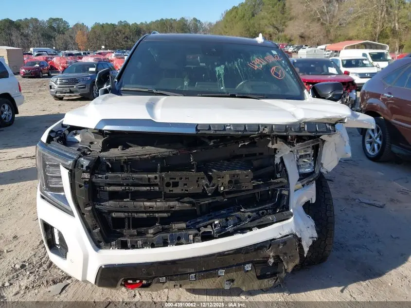 2024 GMC YUKON XL 4WD AT4