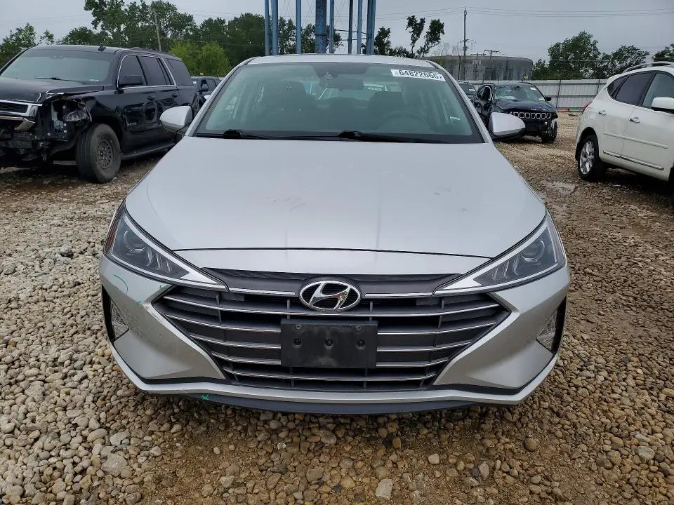 2019 HYUNDAI ELANTRA SEL  