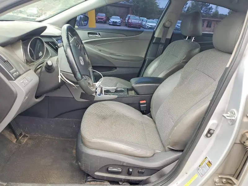 2011 HYUNDAI SONATA SE  