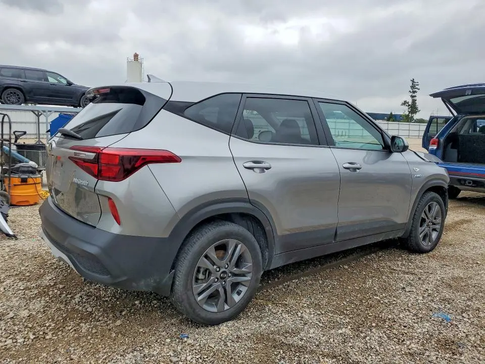 2021 KIA SELTOS LX  