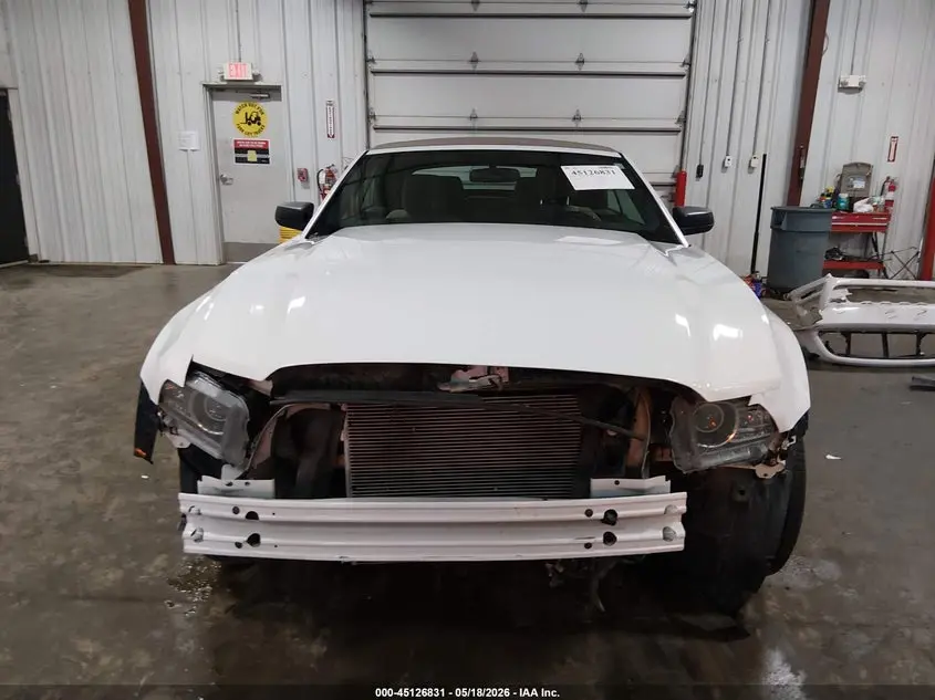 2014 FORD MUSTANG V6