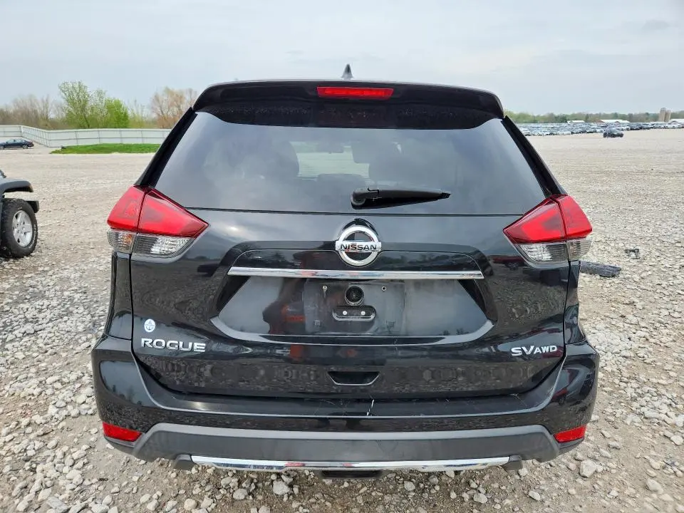 2018 NISSAN ROGUE SV  
