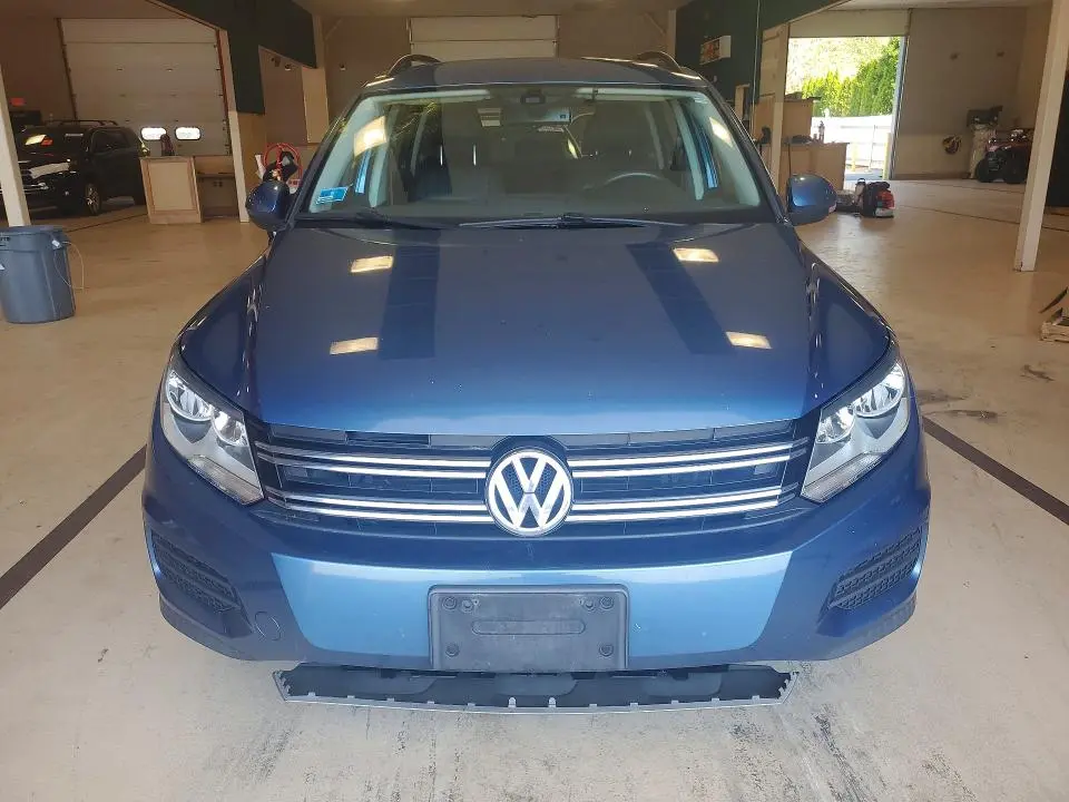 2017 VOLKSWAGEN TIGUAN S  
