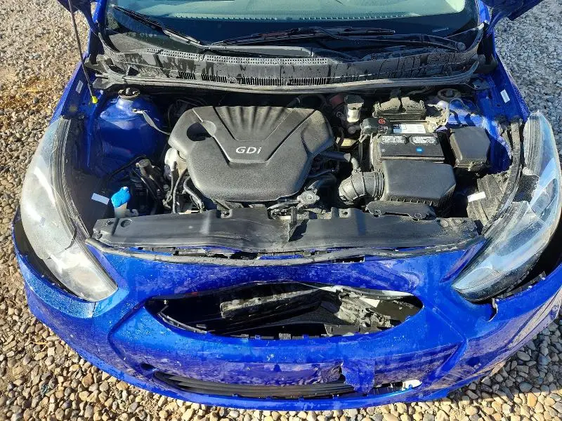 2012 HYUNDAI ACCENT SE  
