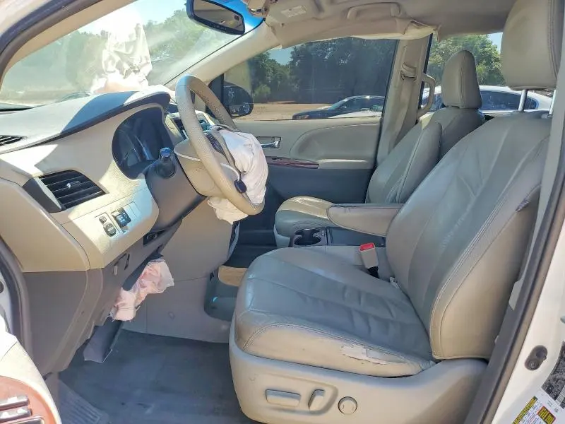2012 TOYOTA SIENNA XLE 8-PASSENGER  