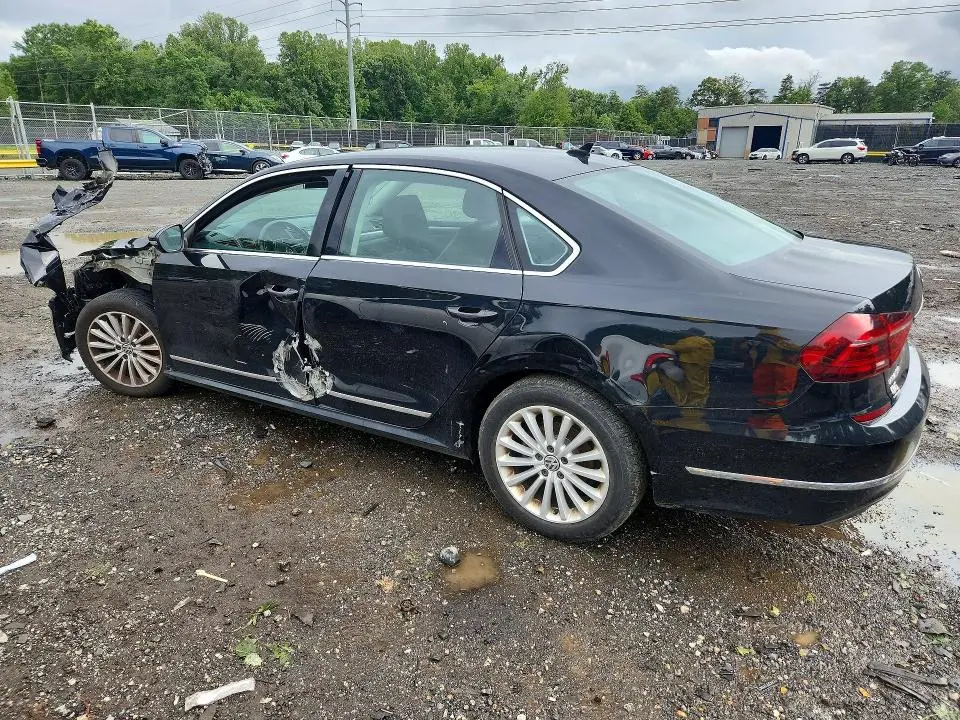 2017 VOLKSWAGEN PASSAT SE  