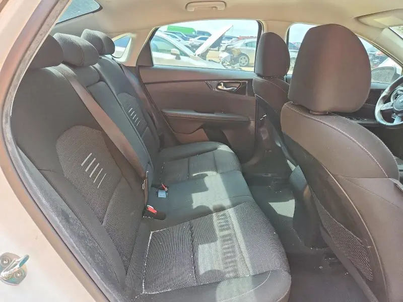 2019 KIA FORTE S  