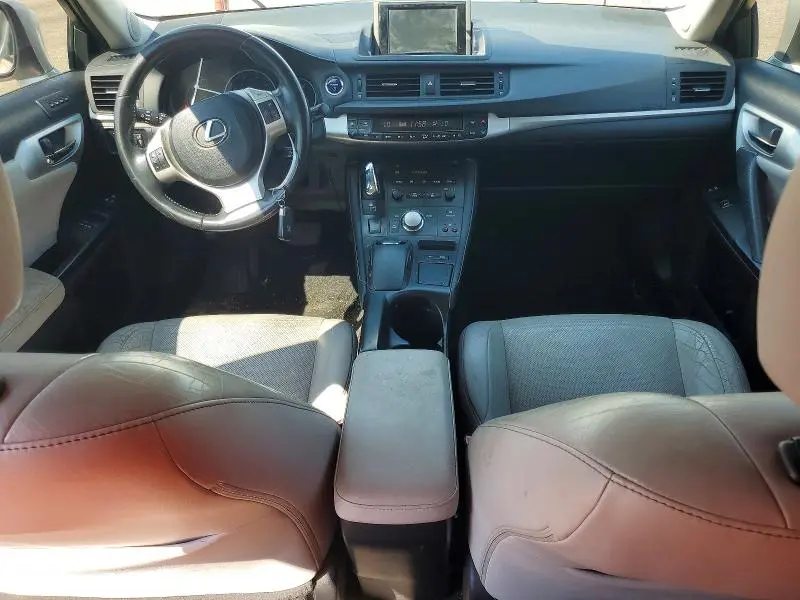 2011 LEXUS CT 200  