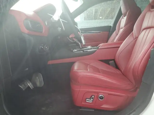 2021 MASERATI LEVANTE S SPORT  