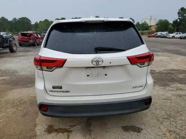 2017 TOYOTA HIGHLANDER LE  