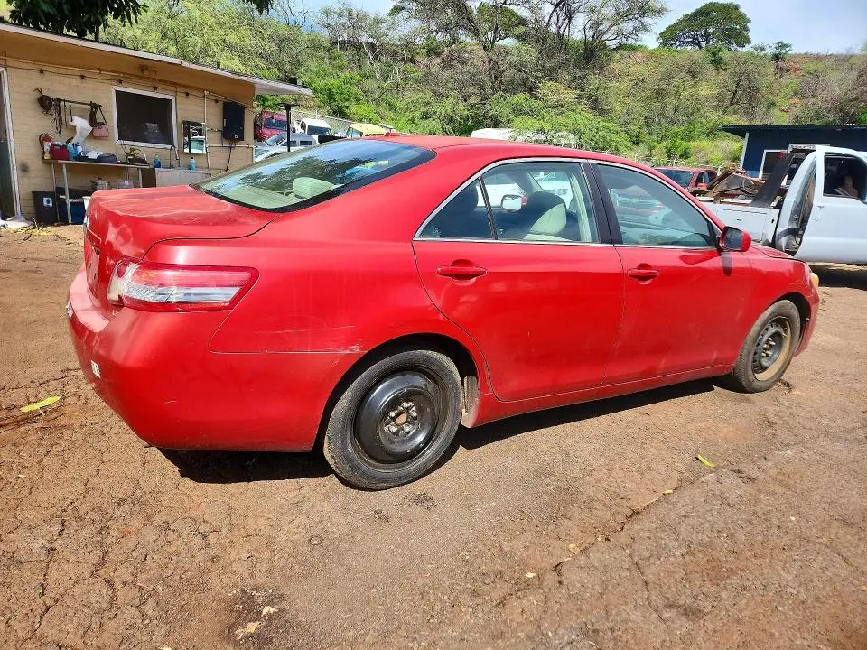 2011 TOYOTA CAMRY LE  