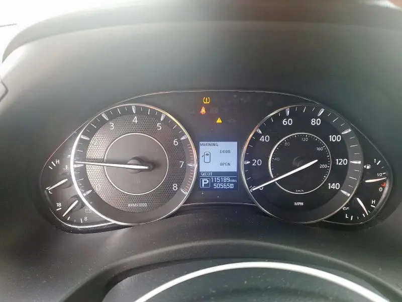 2017 NISSAN ARMADA SV  