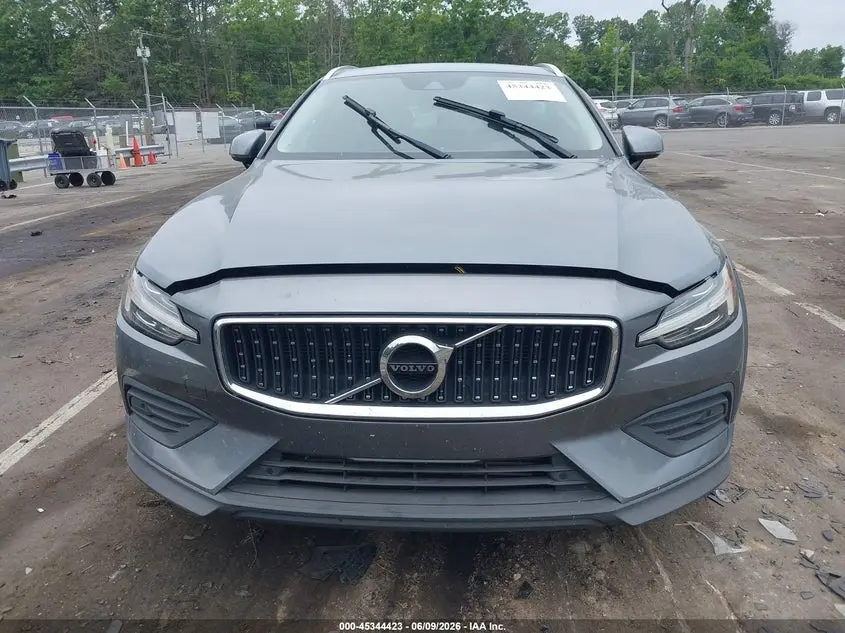 2020 VOLVO V60 CROSS COUNTRY T5