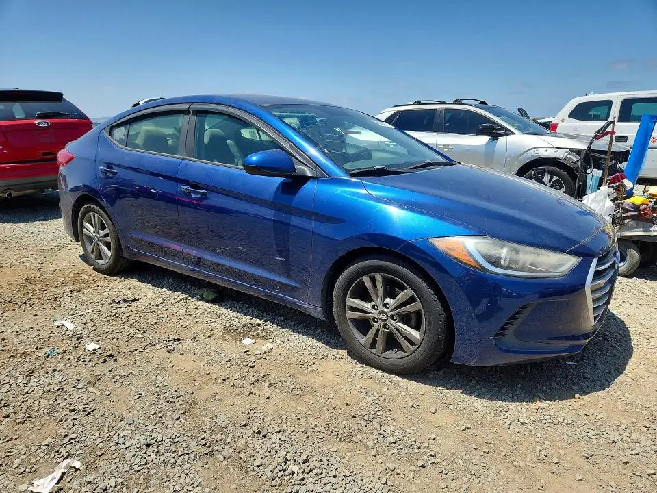 2017 HYUNDAI ELANTRA SE  