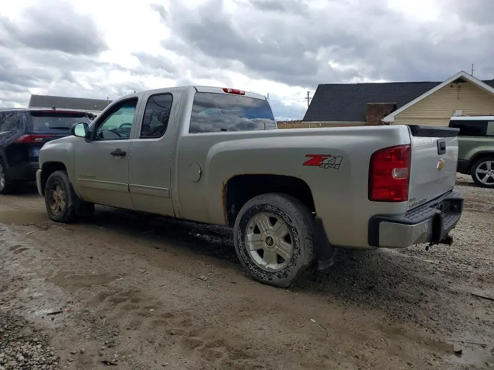 2011 CHEVROLET SILVERADO K1500 LT  